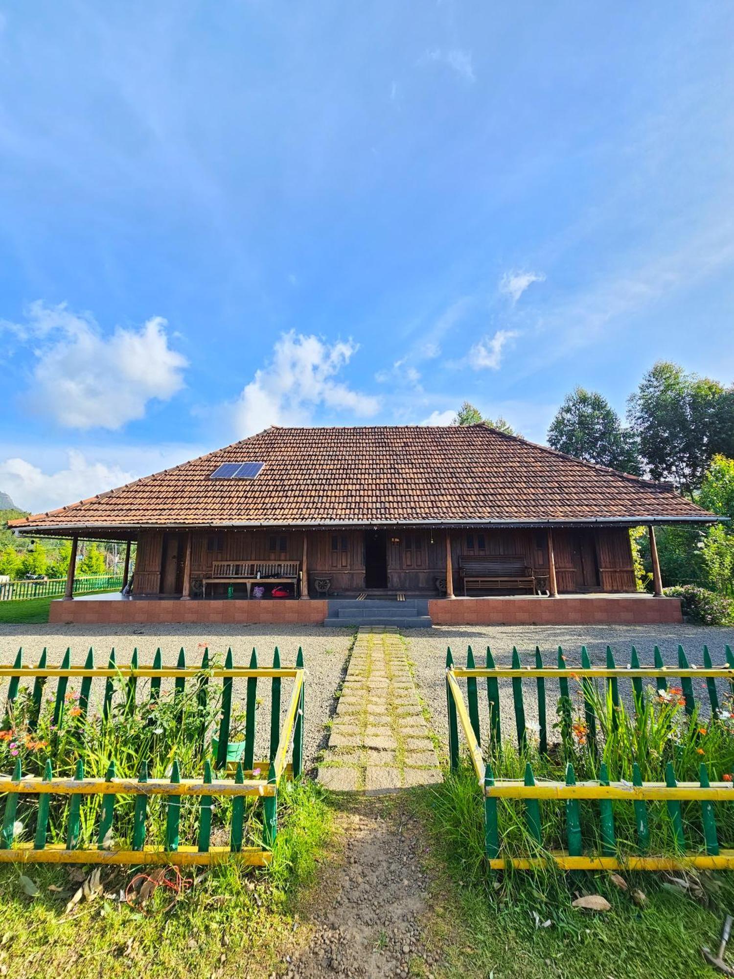Nature Castle -Traditional Villa,Vattavada Kottakamboor Luaran gambar
